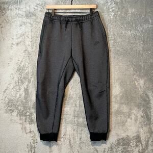 Nike Tech Youth XL Black Textured Jogger‎ Sweatpants 25”